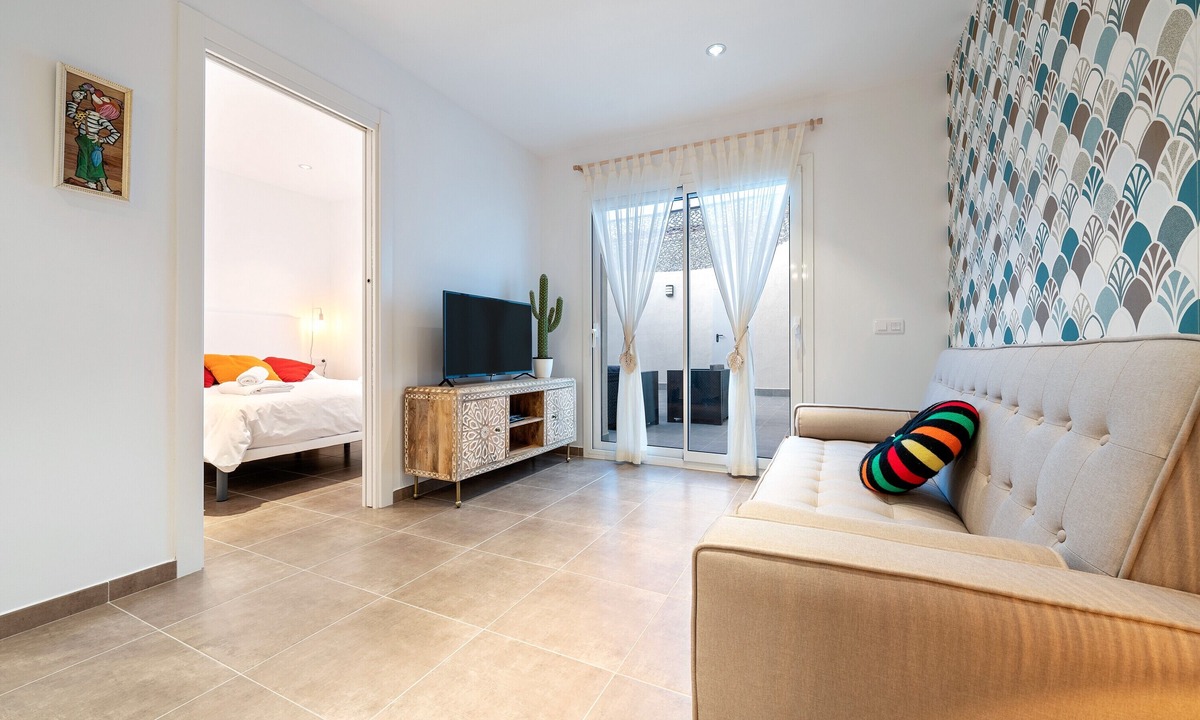Calafell Apartment | Apartment 'Mabicarent Playa 1' with Private Terrace, Wi-Fi and Air Conditioning