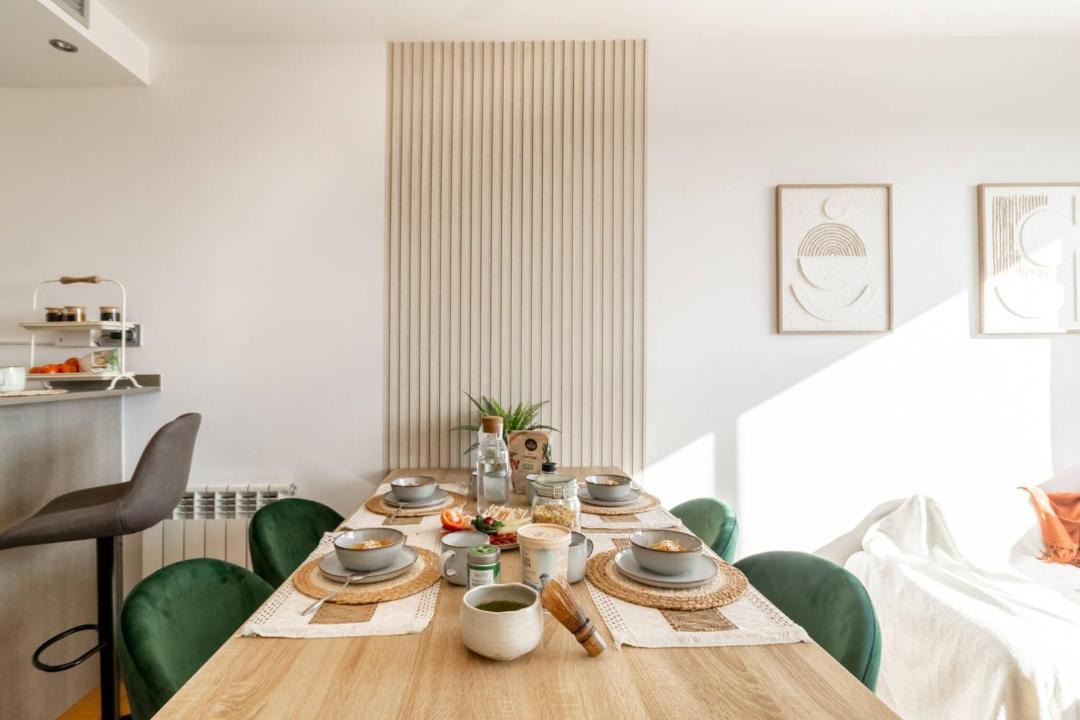 Cornella de Llobregat Apartment | Penthouse with Private Terrace & Pool Access