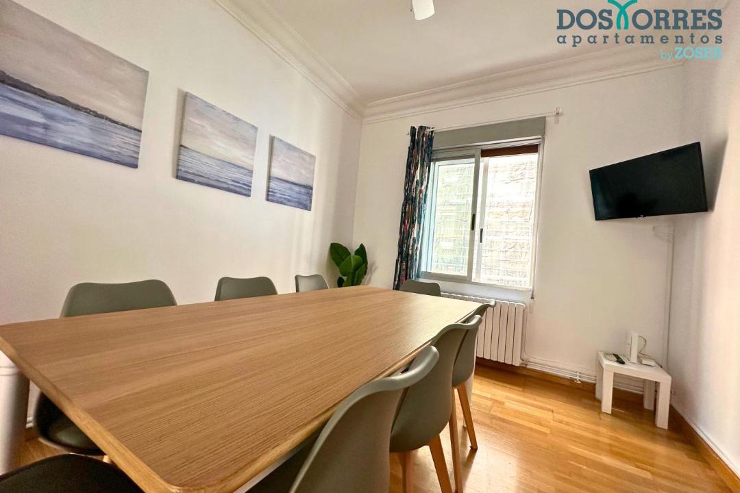 Zaragoza Centro Apartment | Dos Torres Saruman - Espacioso con 7 Camas Individuales