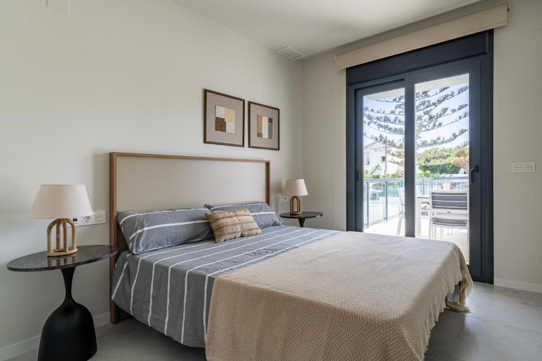 Mil Palmeras Apartment | Luxury Apartment in Mil Palmeras