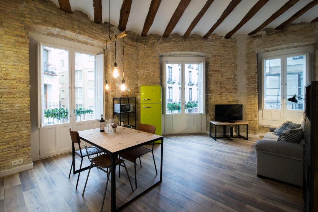 Zaragoza Old Town Apartment | Apartamentos Almada