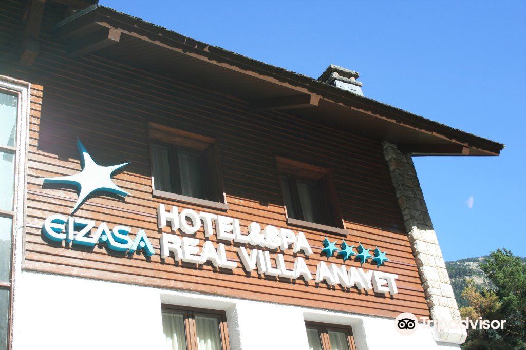 Photo of Buildings in Canfranc-Estacion