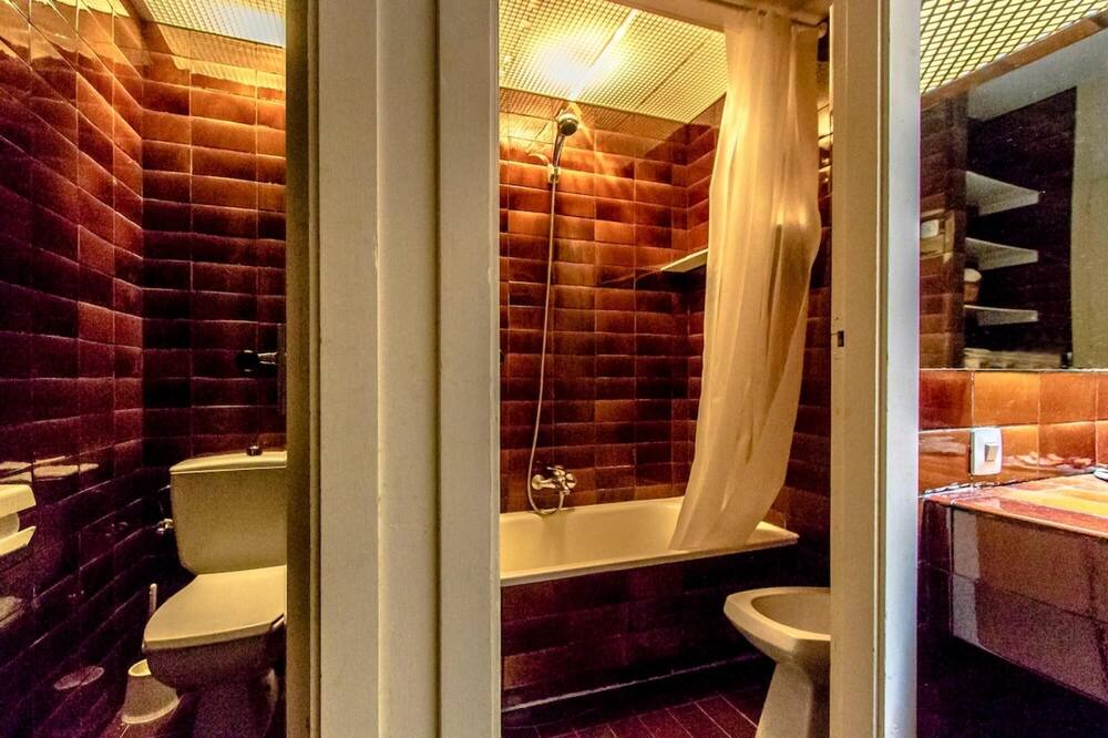 Photo of Bathroom in Vespella de Gaia