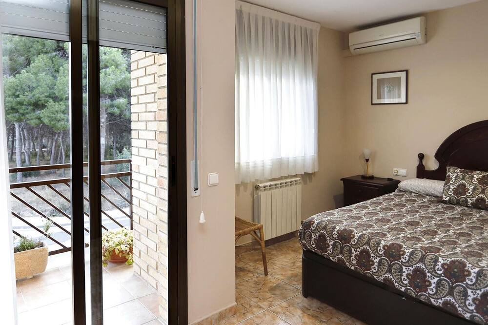 Photo of Bedroom in Torredembarra