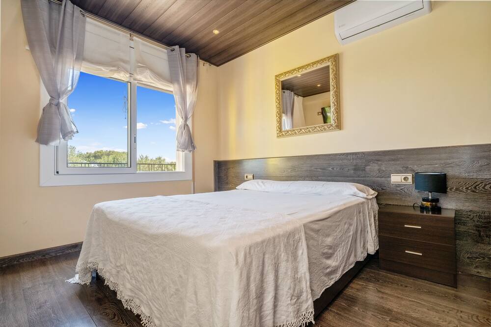 Photo of Bedroom in Reus