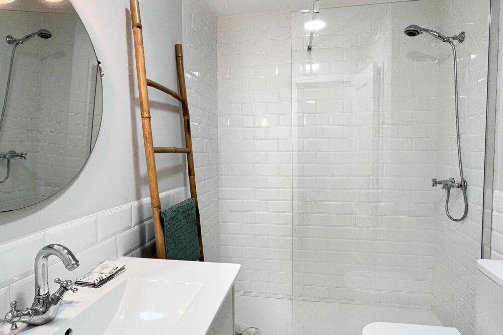 Photo of Bathroom in La Roqueta