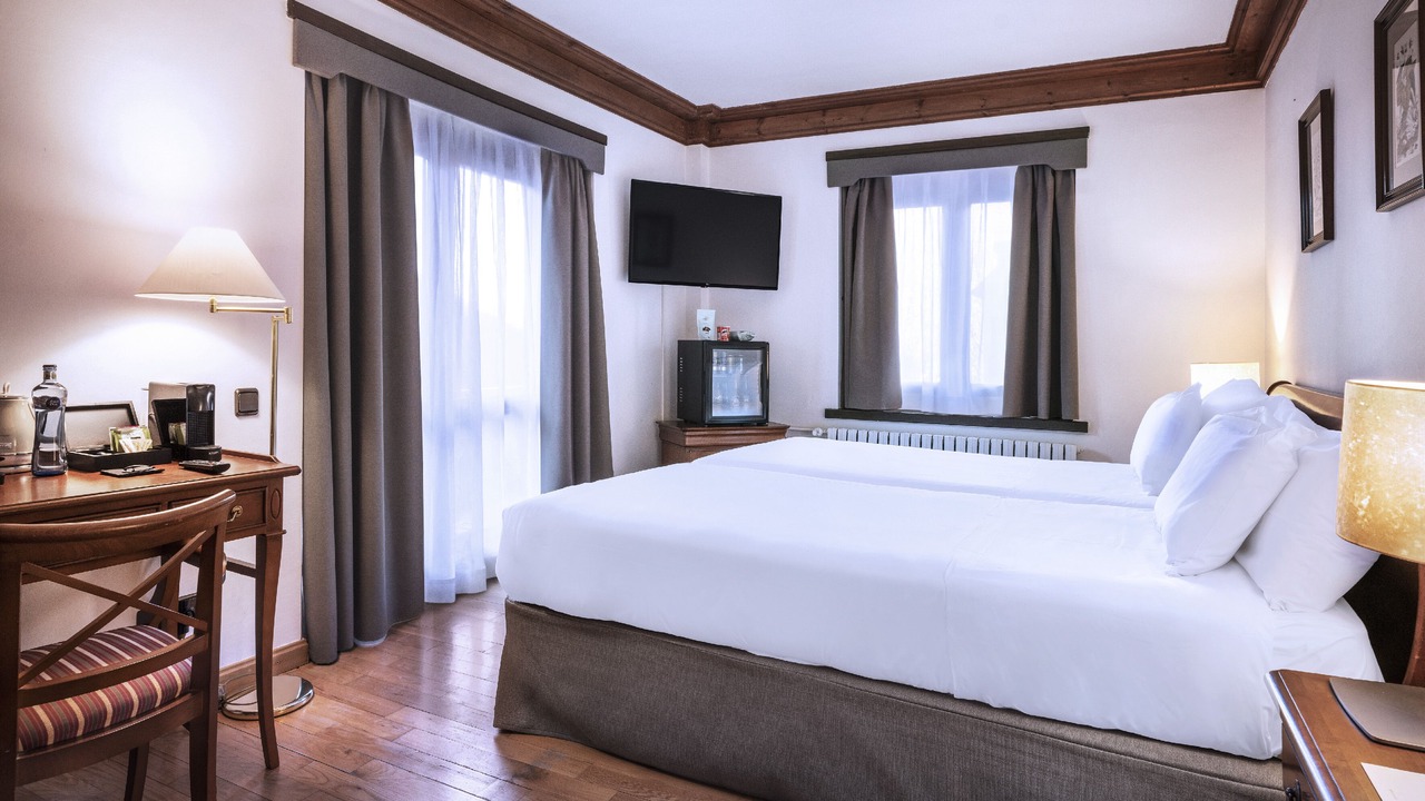 Photo of Bedroom in Tredos