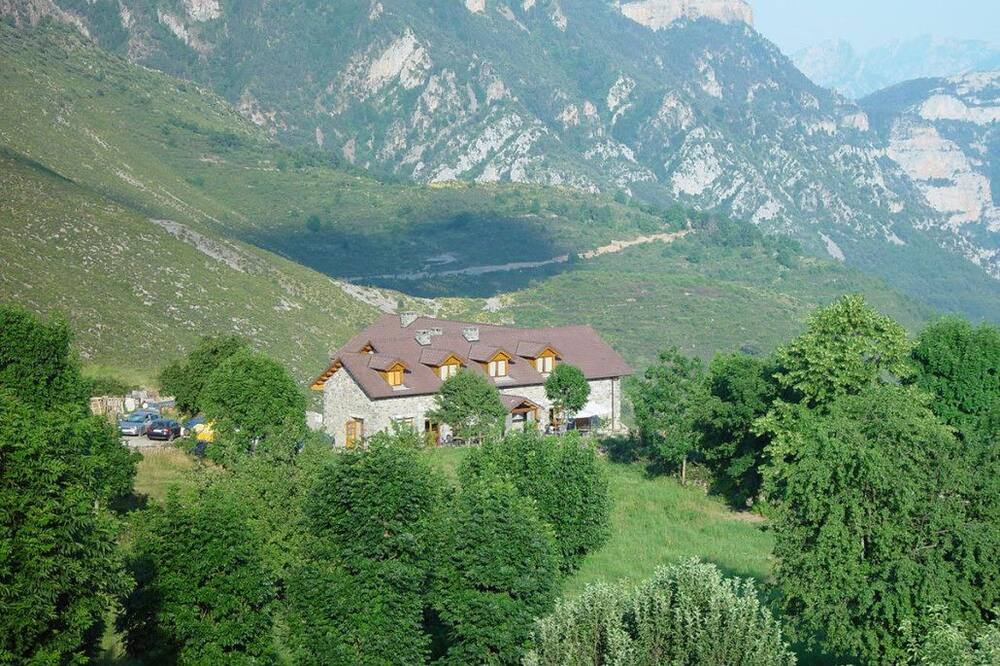 Photo of Outdoor in Nerin