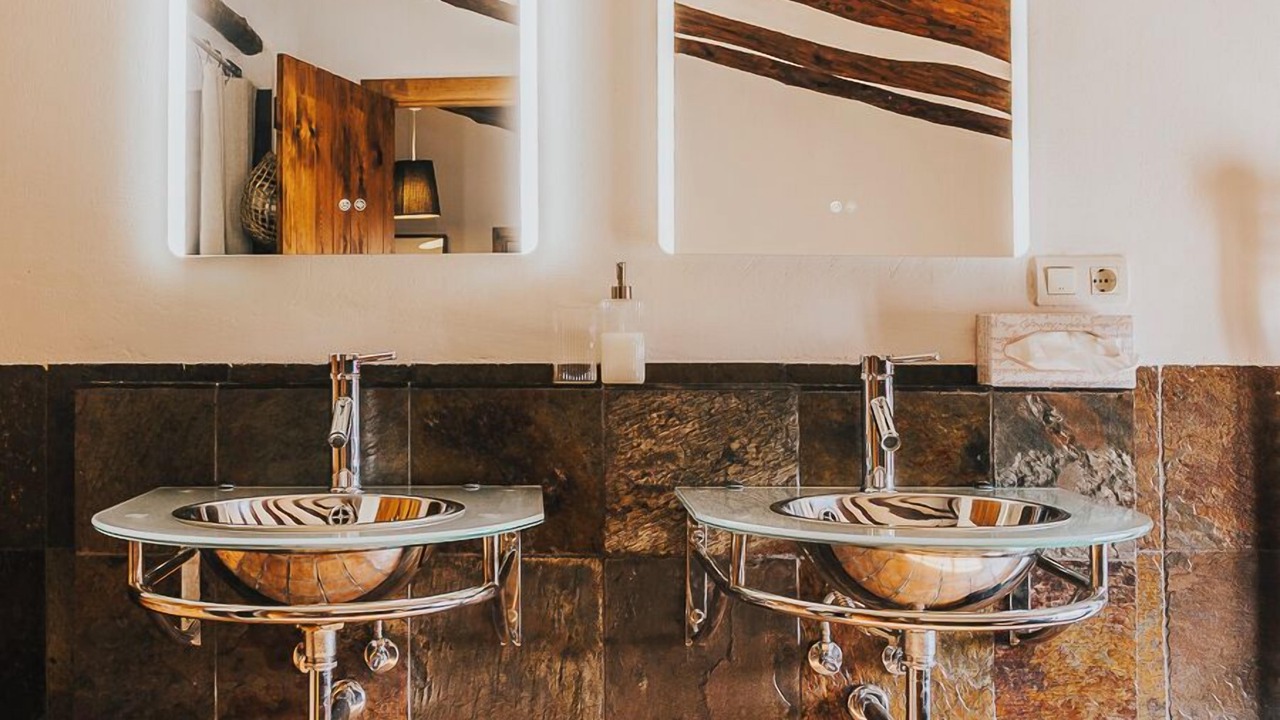 Photo of Bathroom in La Almudema