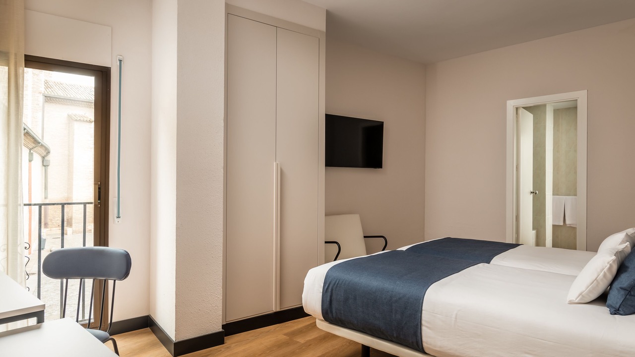 Photo of Bedroom in Zaragoza Old Town