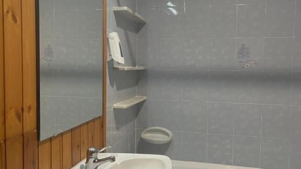 Photo of Bathroom in Arties