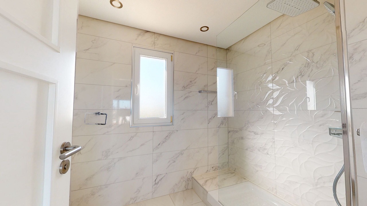 Photo of Bathroom in Roldan