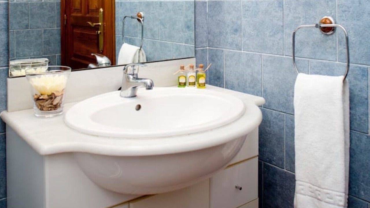 Photo of Bathroom in Puertolas