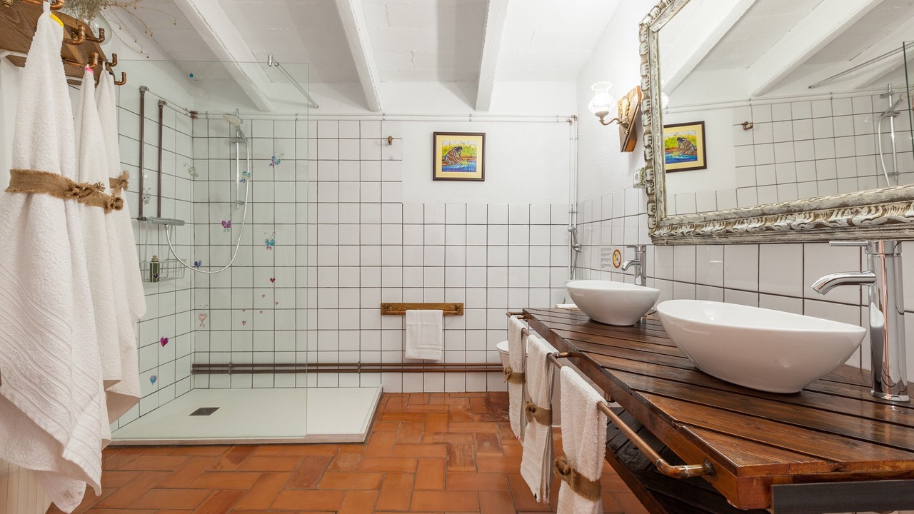 Photo of Bathroom in Castellet i la Gornal