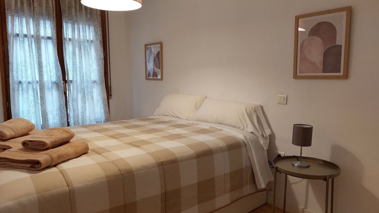 Photo of Bedroom in Zaragoza Old Town