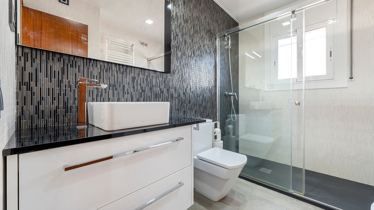 Photo of Bathroom in Creixell