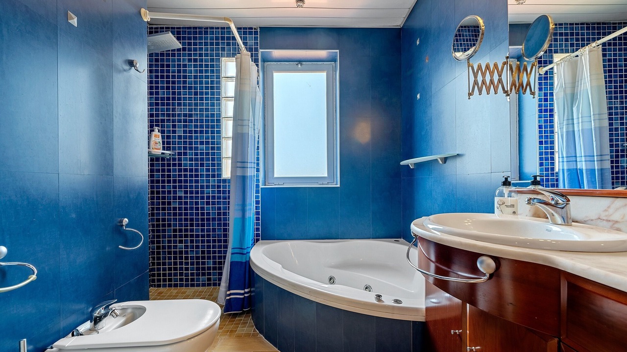 Photo of Bathroom in La Torre de l'Espanyol