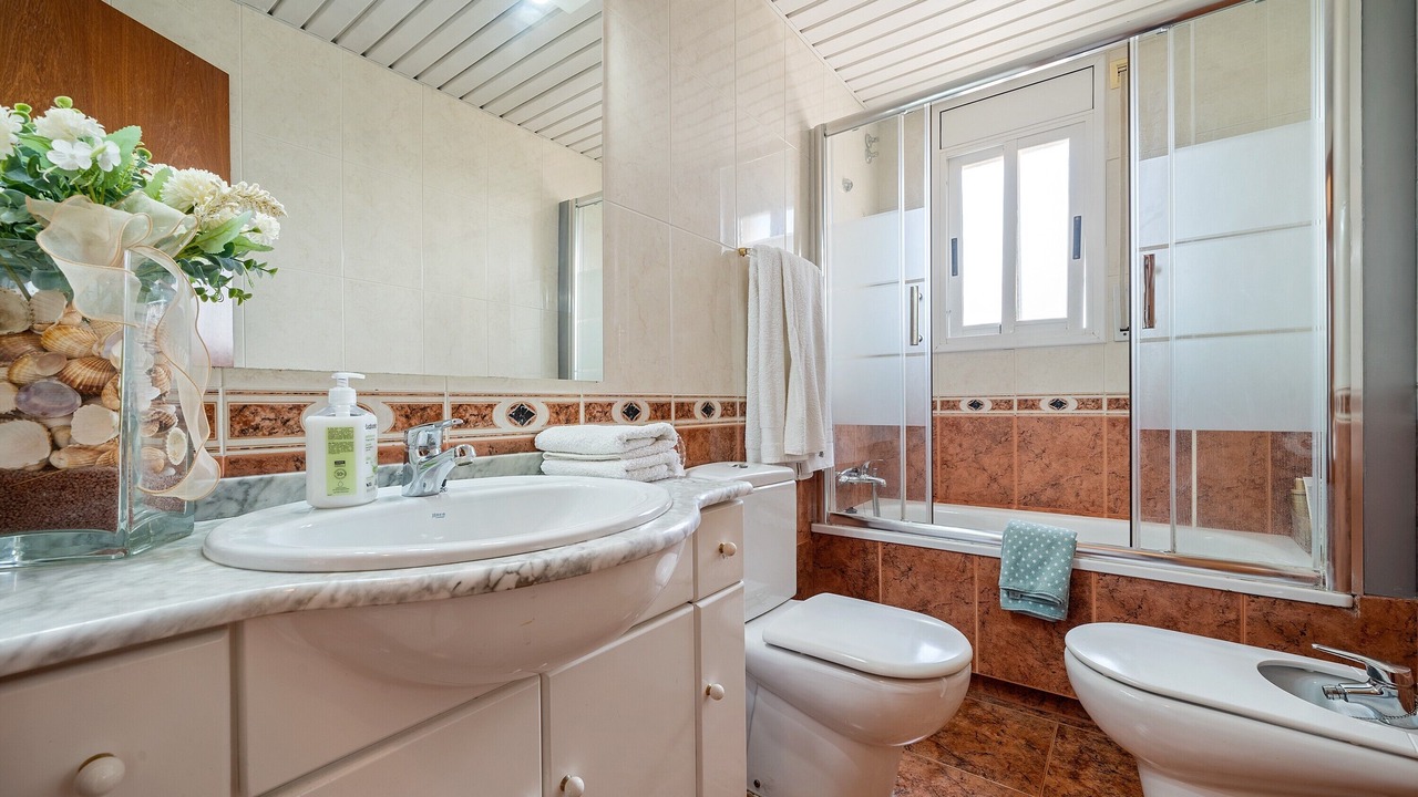 Photo of Bathroom in Cunit