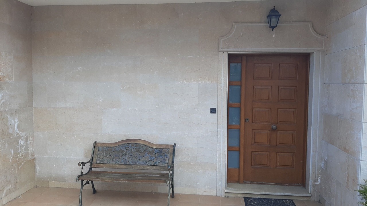 Photo of Outdoor in Aia
