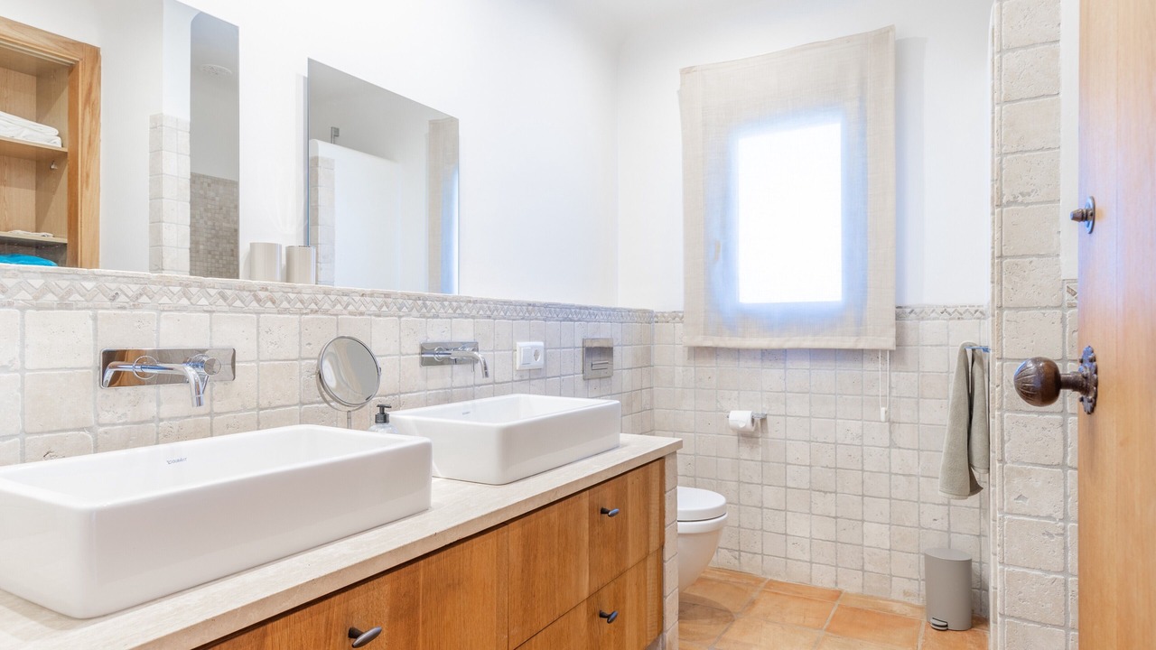 Photo of Bathroom in Moraira Town Centre