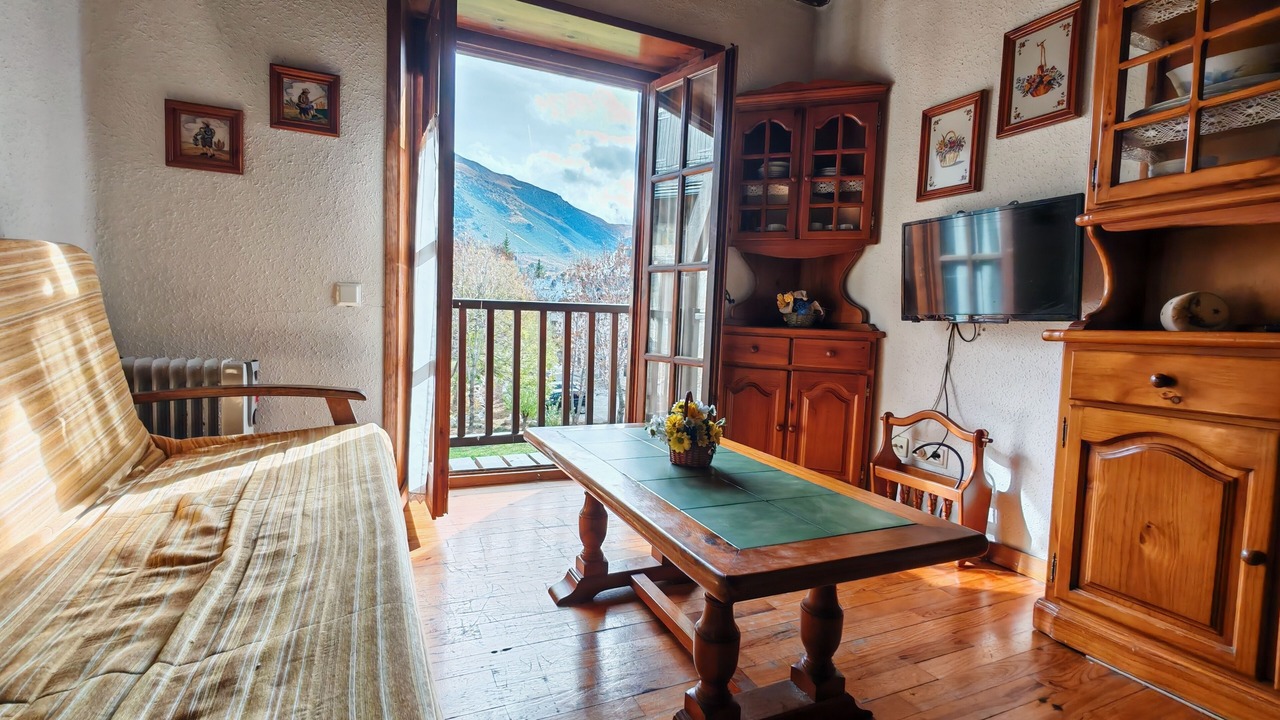 Photo of Livingroom in Taull