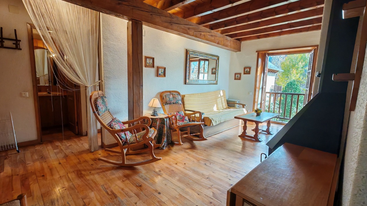 Photo of Livingroom in Taull
