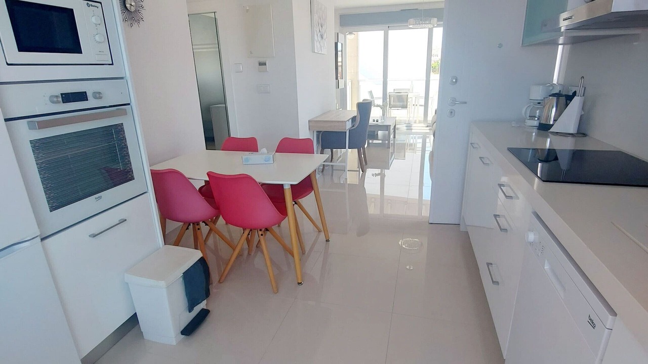 Photo of Livingroom in Los Altos
