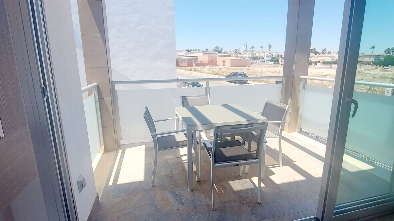 Photo of Patio Balcony in Los Altos