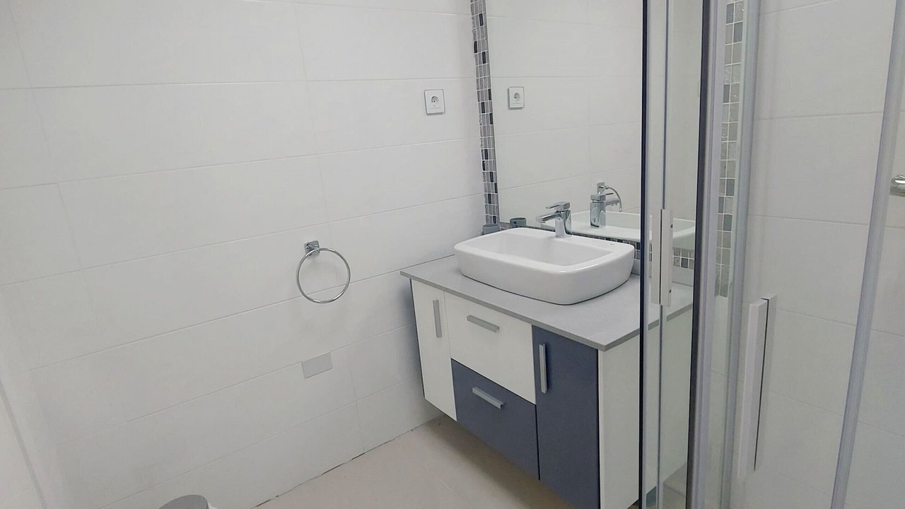 Photo of Bathroom in Los Altos