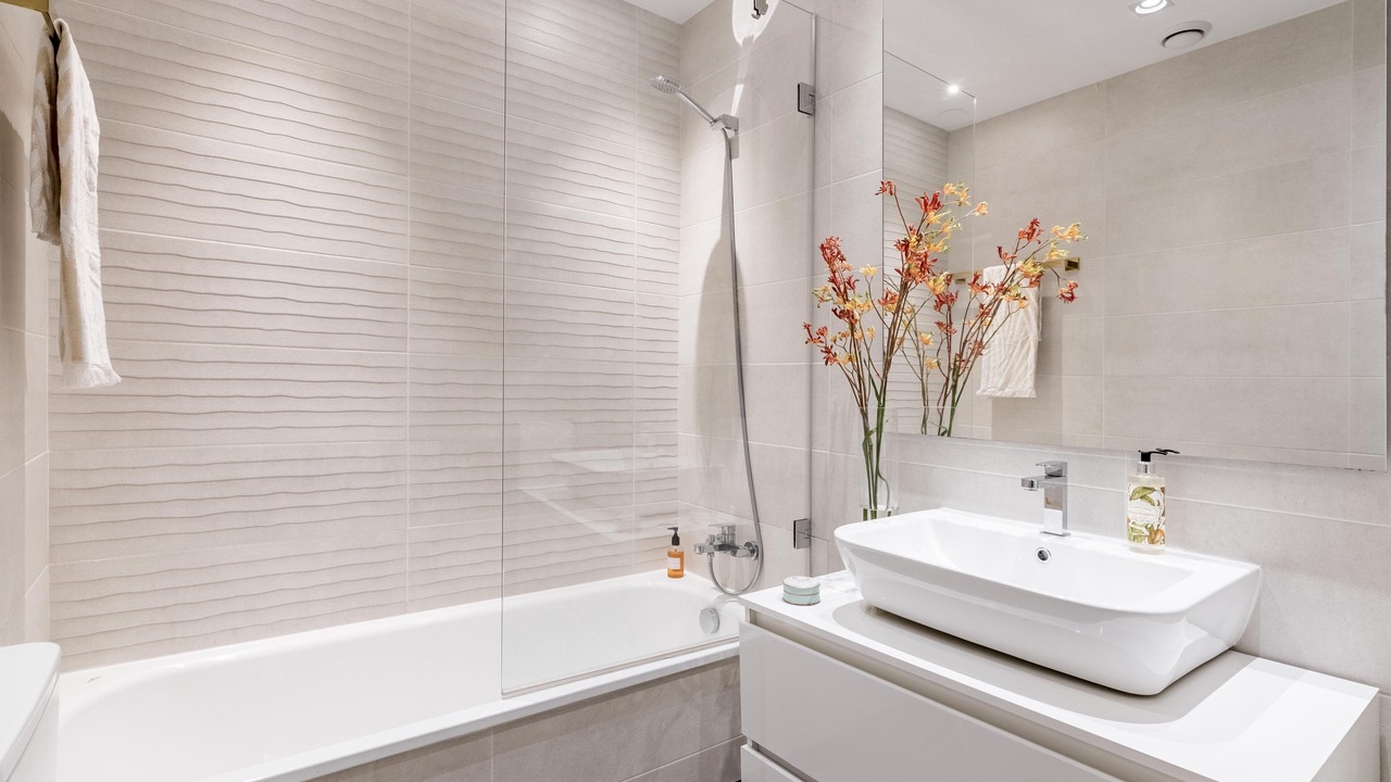 Photo of Bathroom in Embajadores