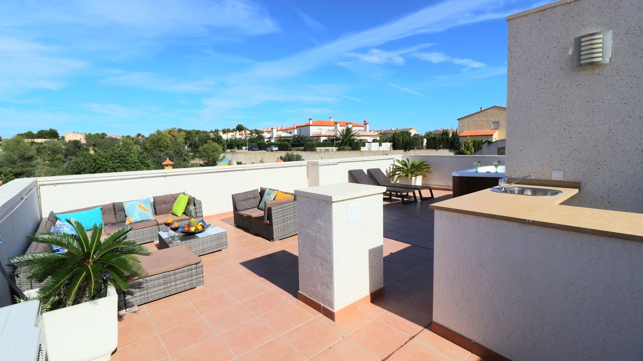 Photo of Patio Balcony in Miami Platja