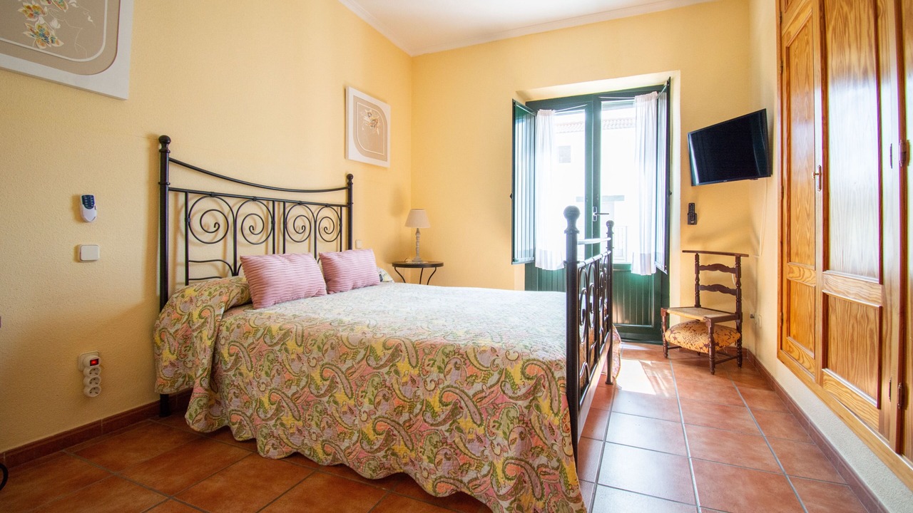 Photo of Bedroom in Ucles