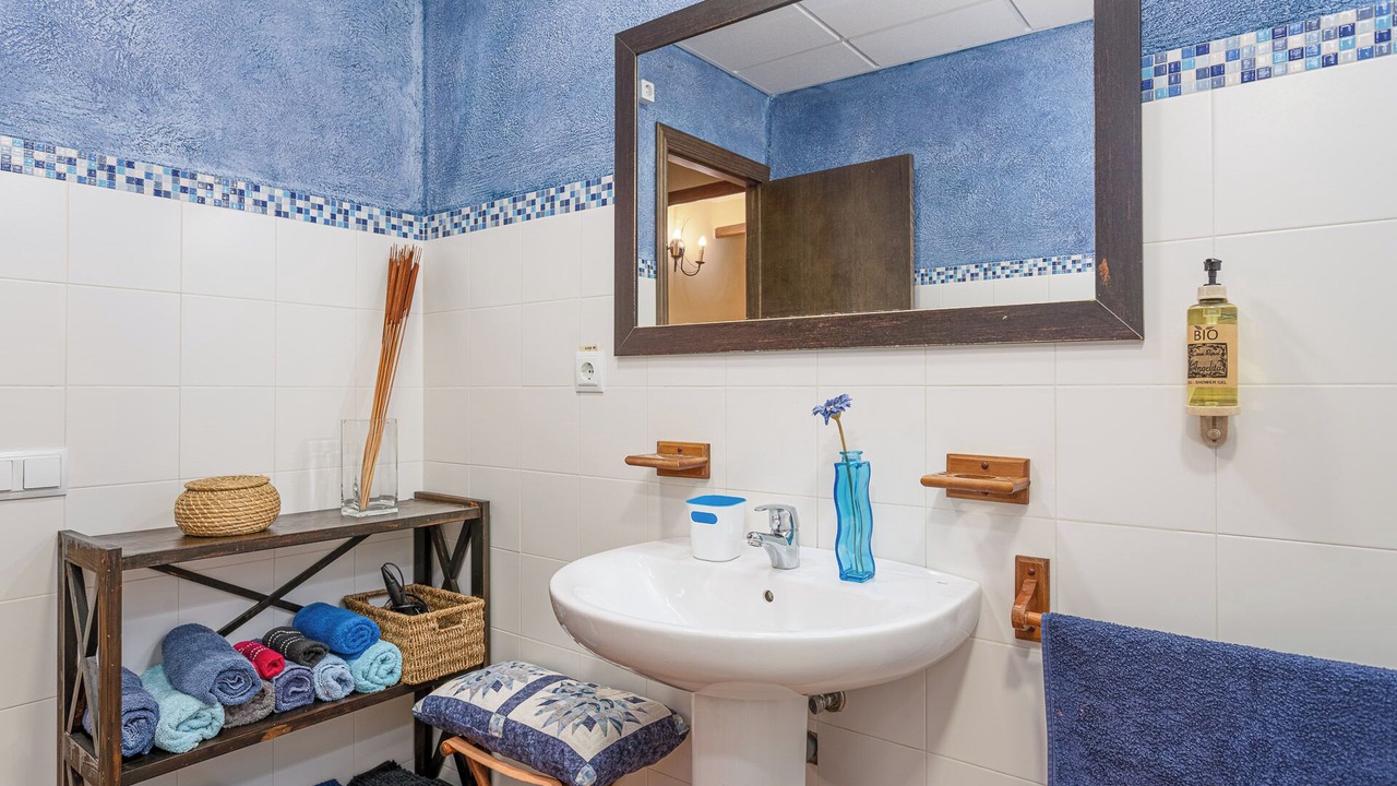 Photo of Bathroom in Rossell