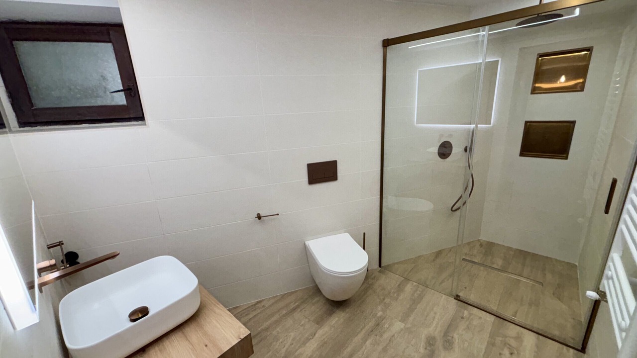 Photo of Bathroom in Old Town