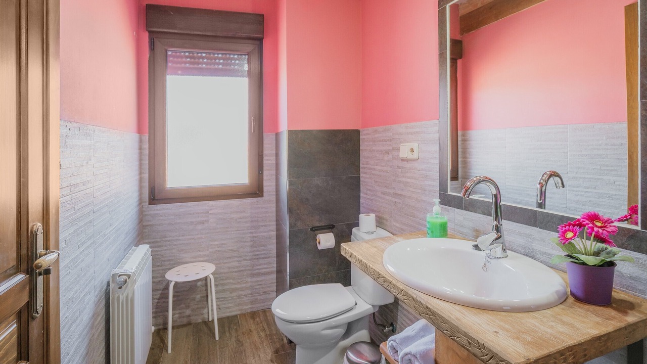 Photo of Bathroom in Ayllon