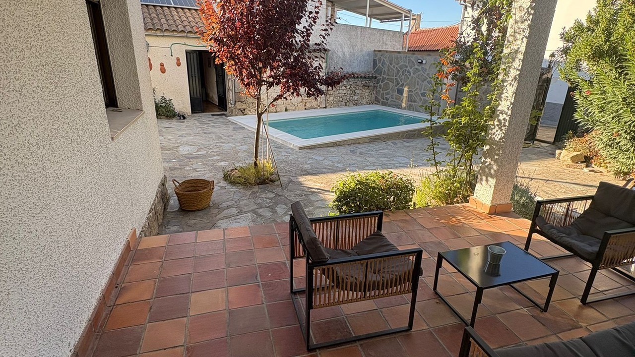 Photo of Patio Balcony in San Pablo de los Montes