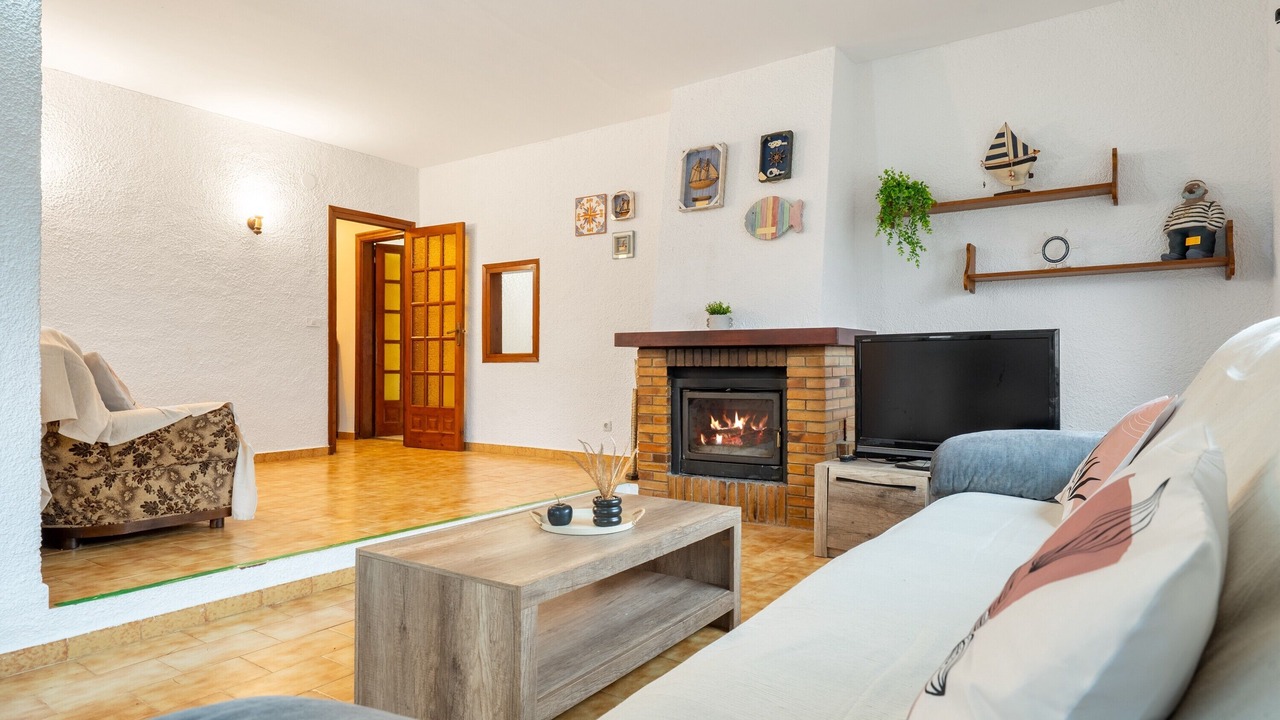 Photo of Livingroom in Les Tres Cales