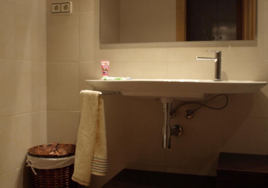 Photo of Bathroom in Mediano