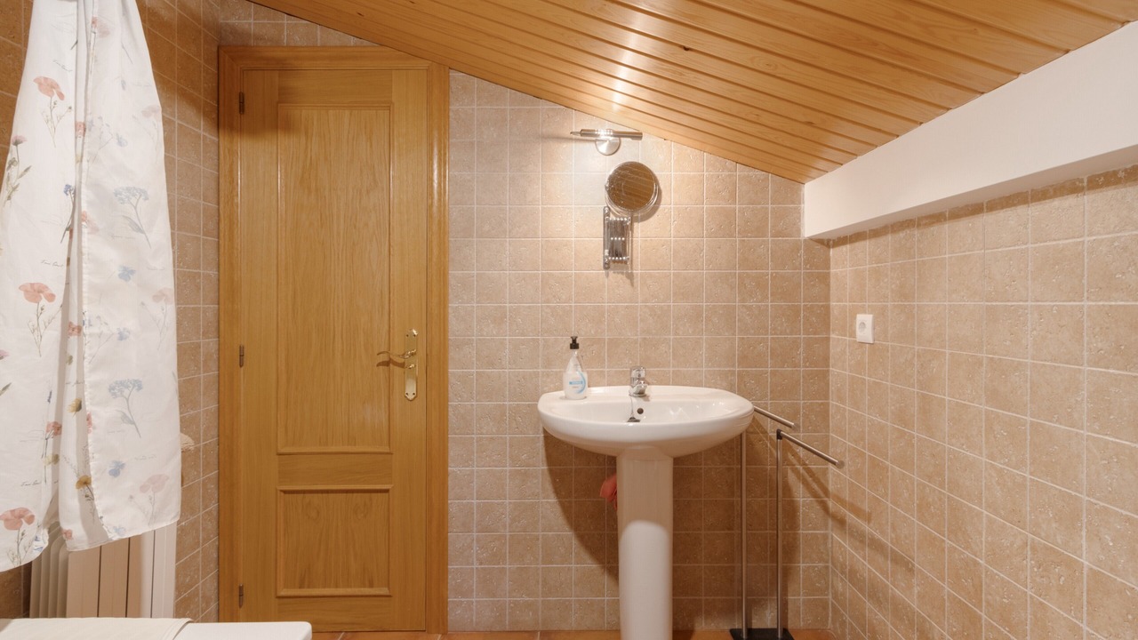 Photo of Bathroom in Navarri