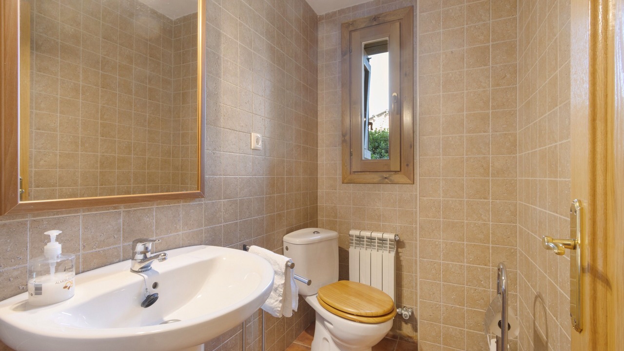 Photo of Bathroom in Navarri