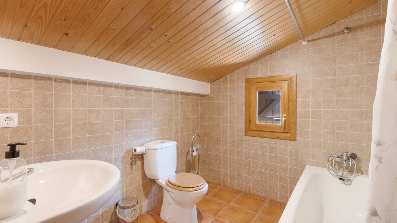 Photo of Bathroom in Navarri