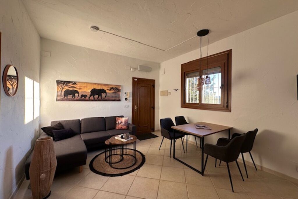 Photo of Livingroom in Calig