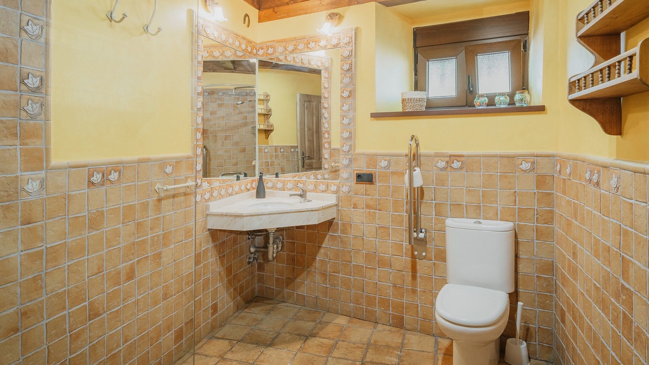 Photo of Bathroom in Ibeas de Juarros