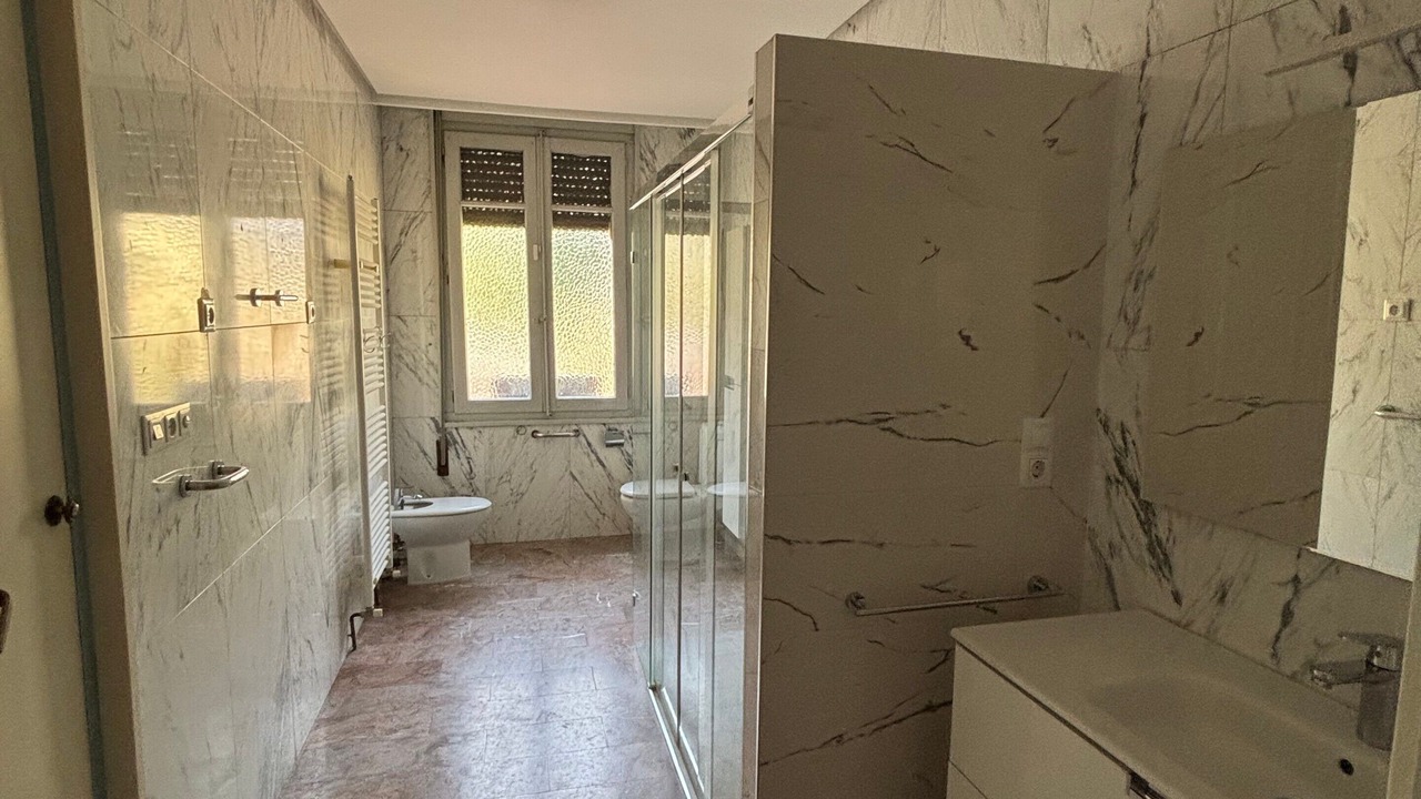 Photo of Bathroom in Tudela