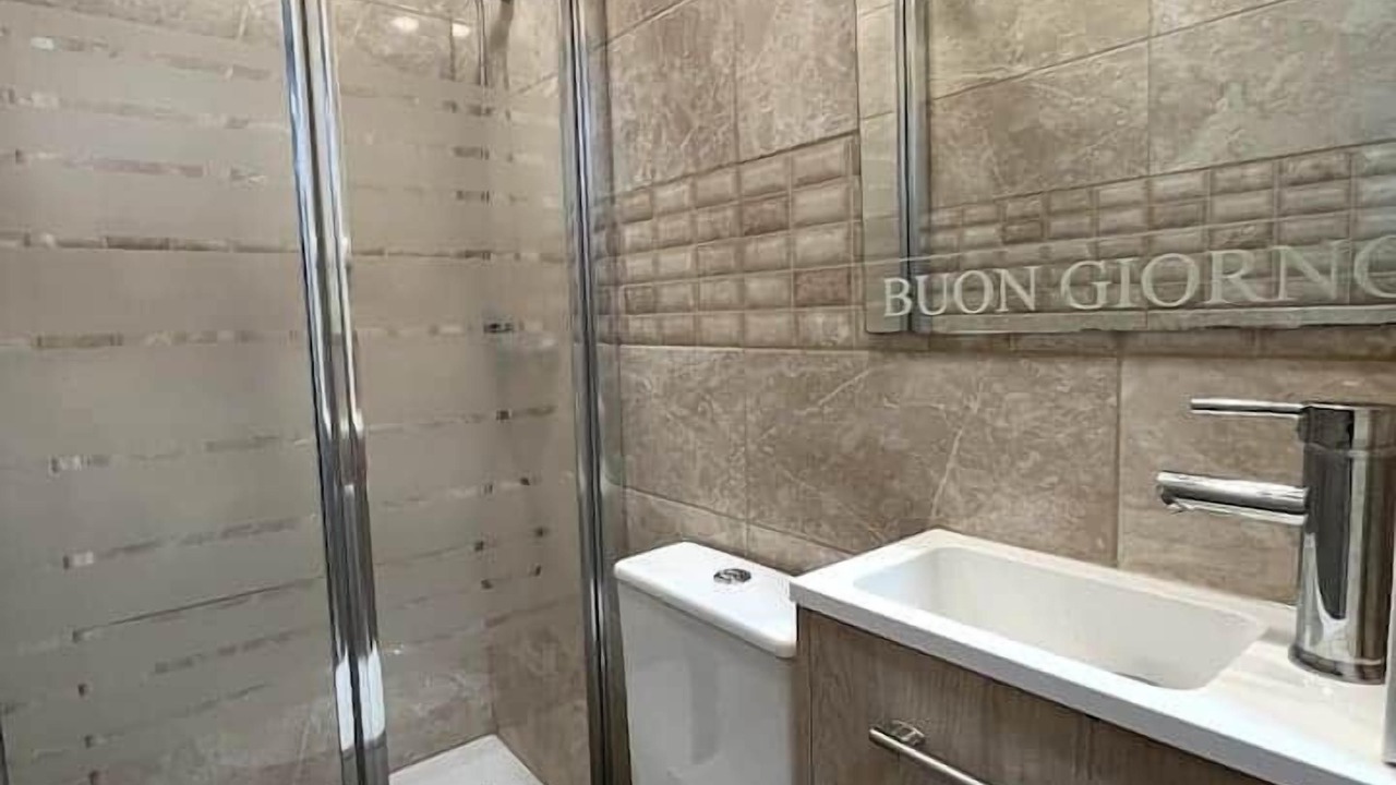 Photo of Bathroom in Collblanc y La Torrassa