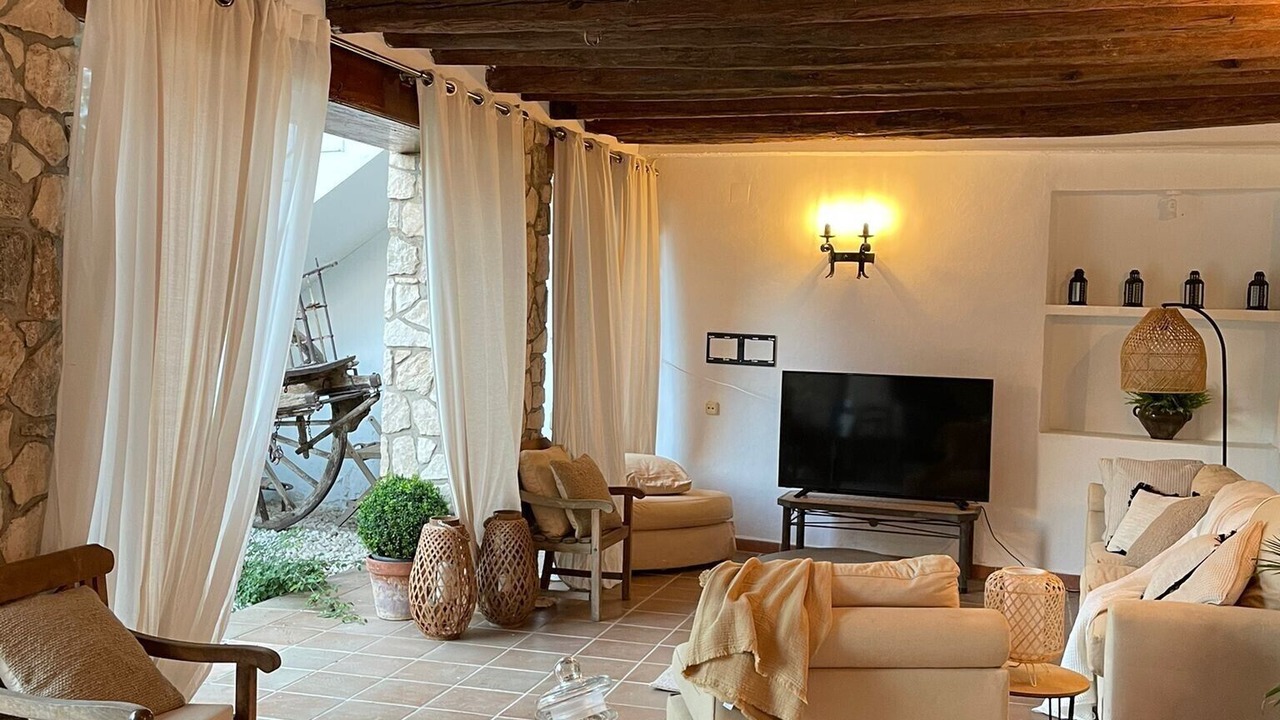 Photo of Livingroom in Agon