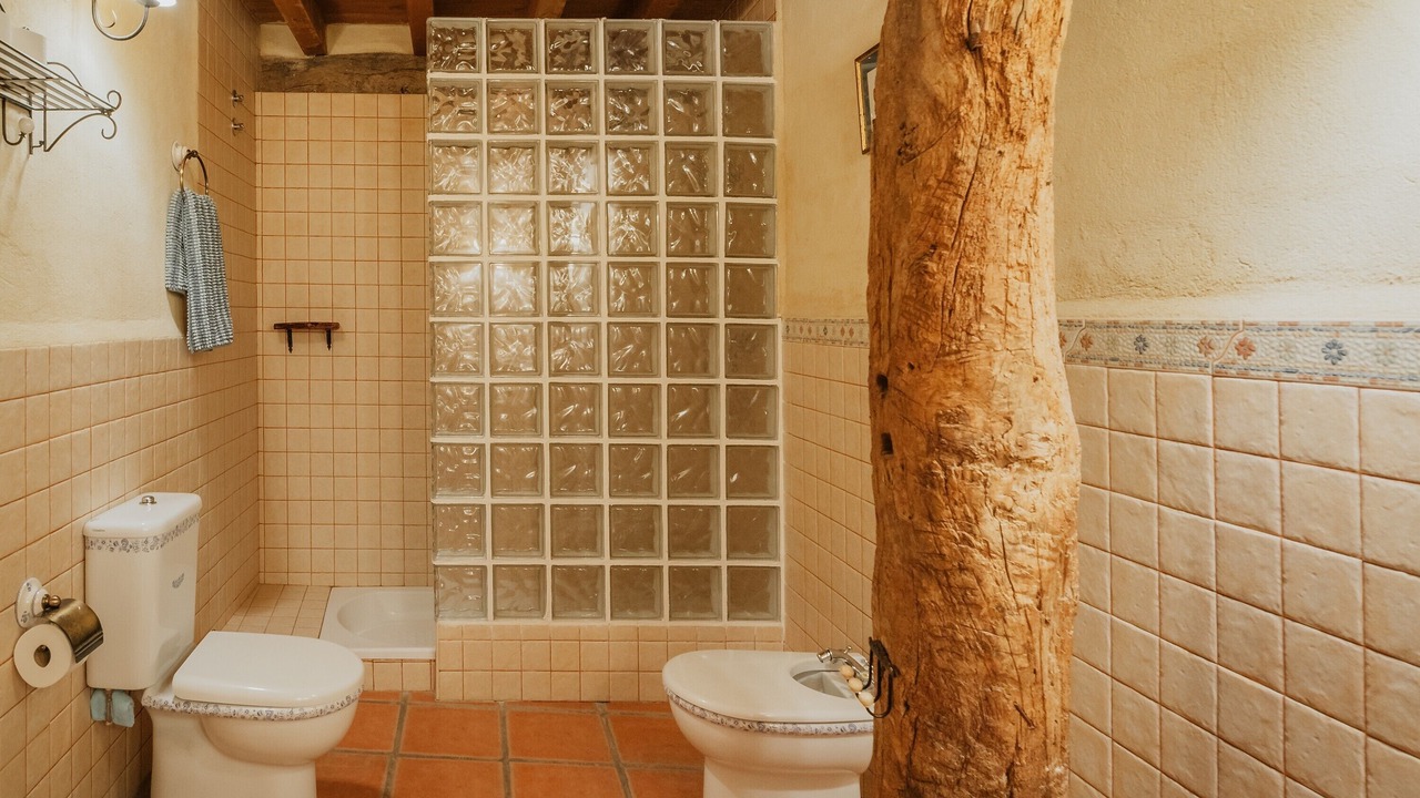 Photo of Bathroom in Duraton