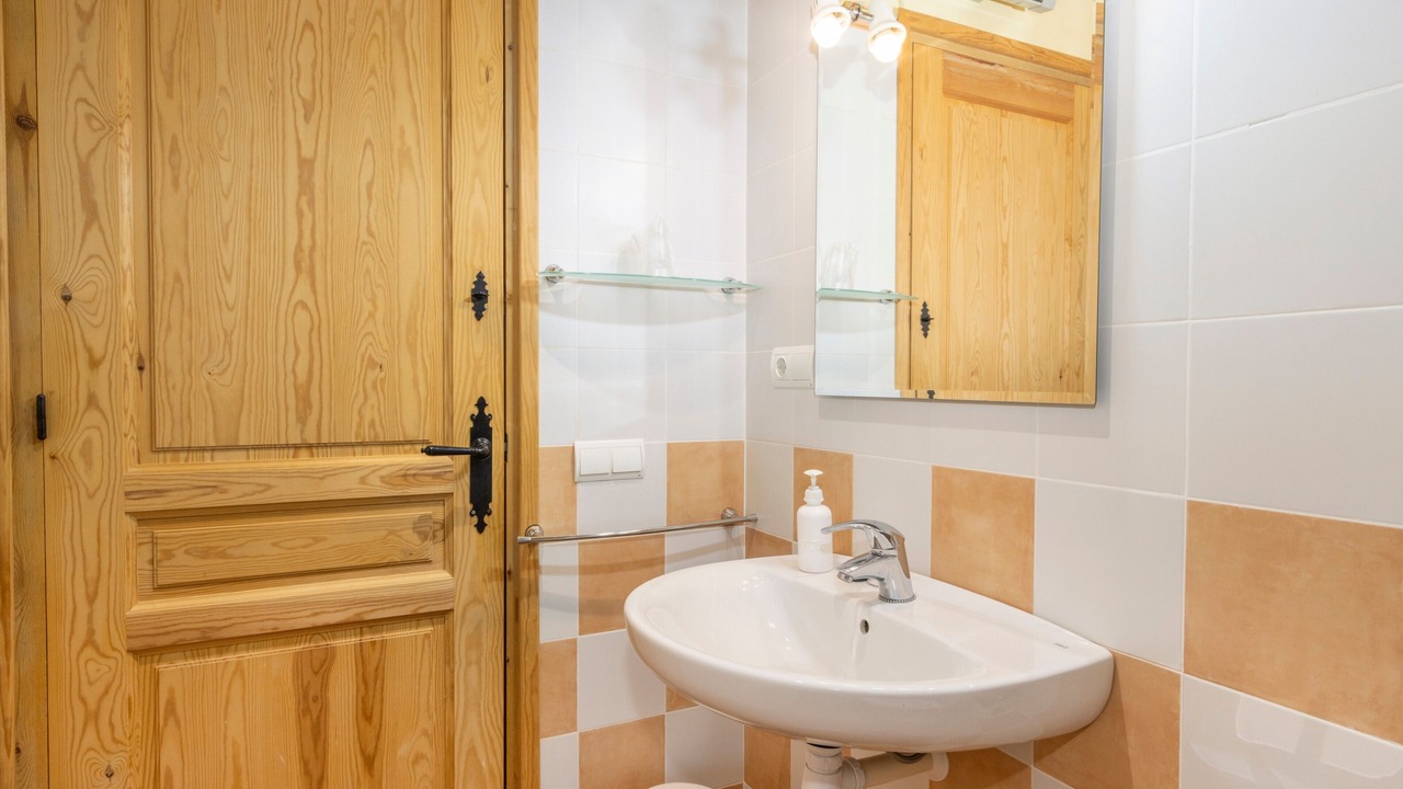 Photo of Bathroom in Conques