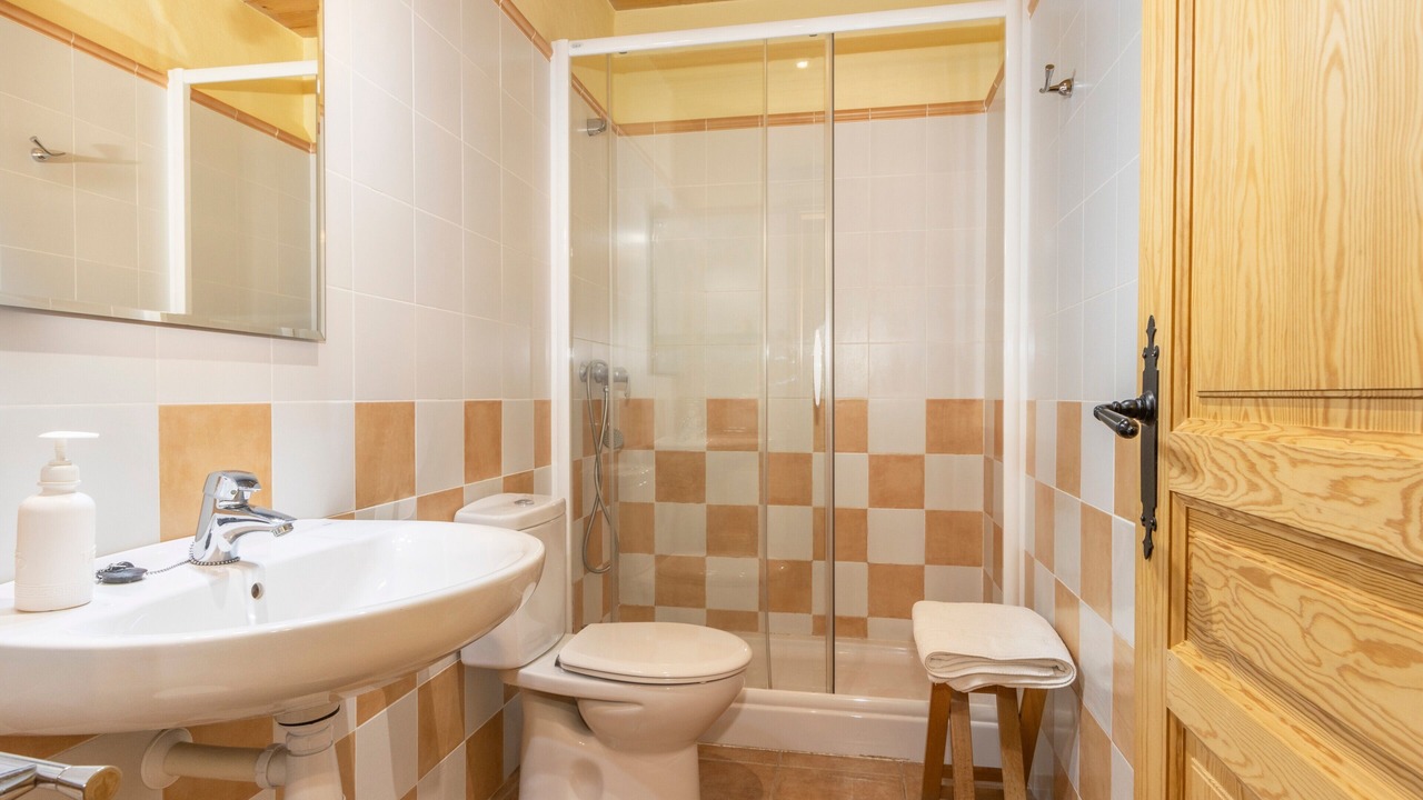 Photo of Bathroom in Conques
