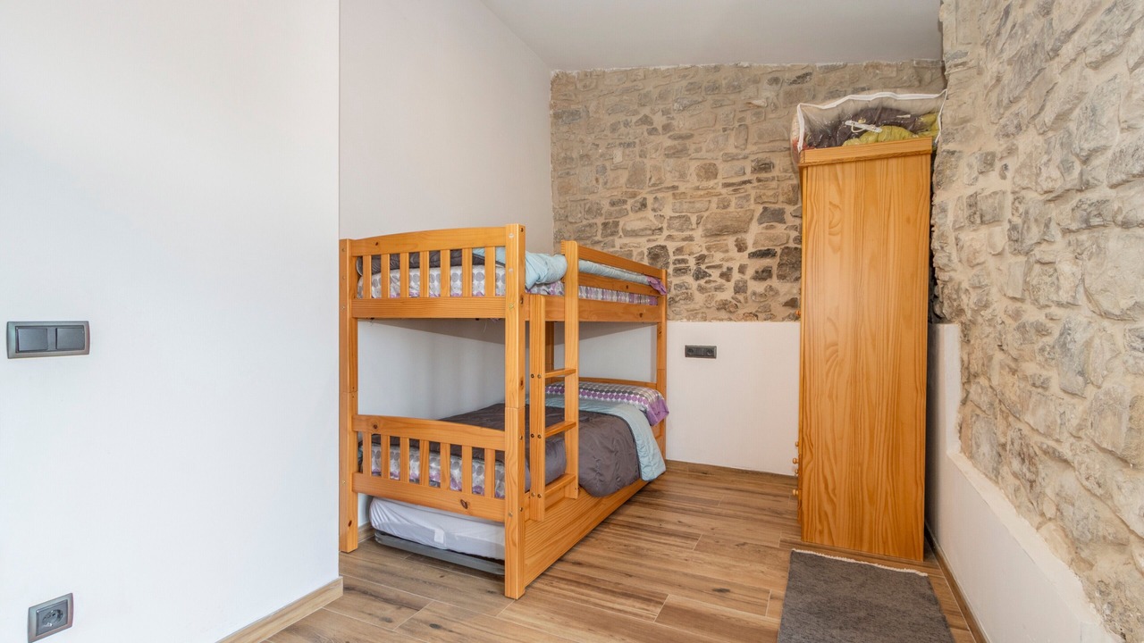 Photo of Bedroom in Montoliu de Segarra